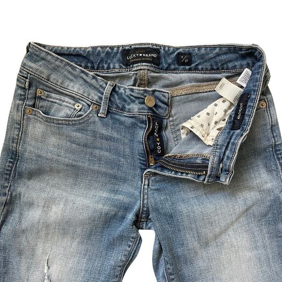 Lucky Brand 4/27 Lolita Crop Jeans | Mid Rise, Light Wash, Distressed Slim Fit - Picture 2 of 10